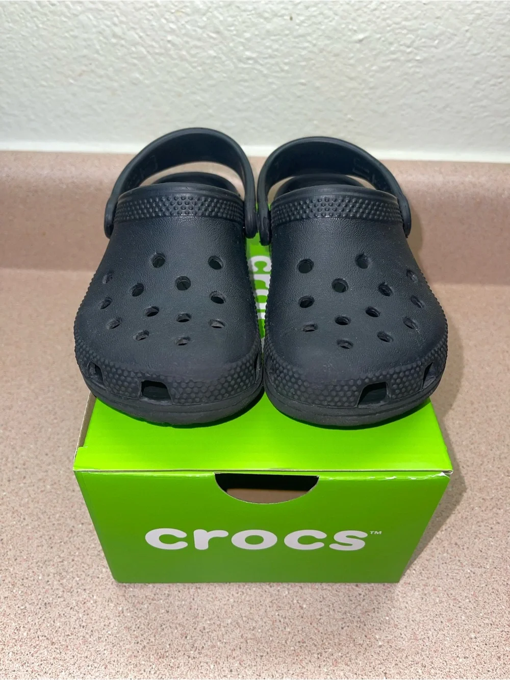 CROCS Kids Classic Clog in Black